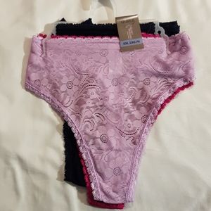 All over lace thong